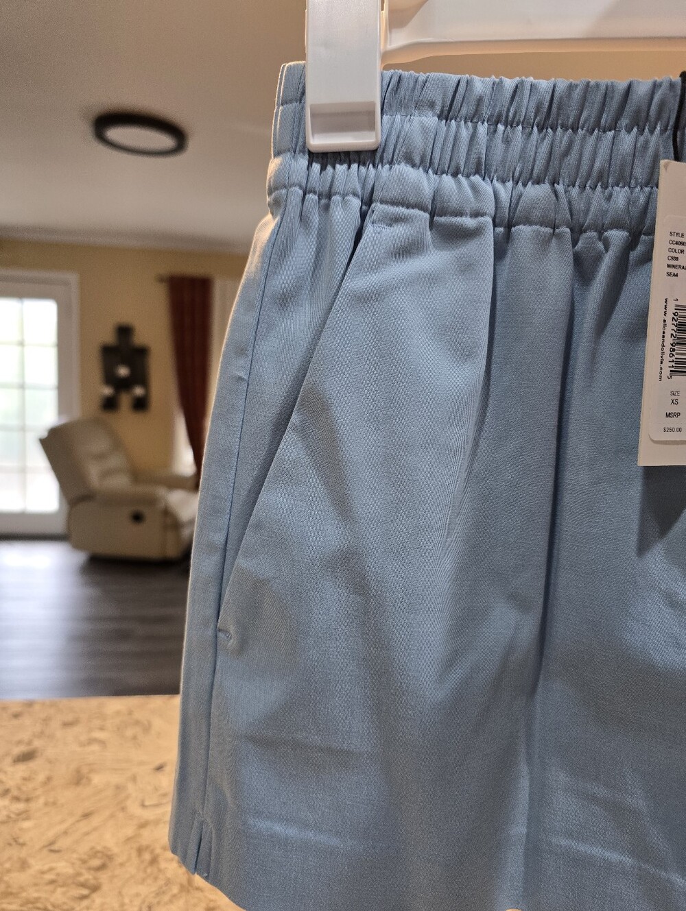 Alice + Olivia Women's Harris Cotton Twill Shorts - Mineral Blue XS NWT - Picture 11 of 11